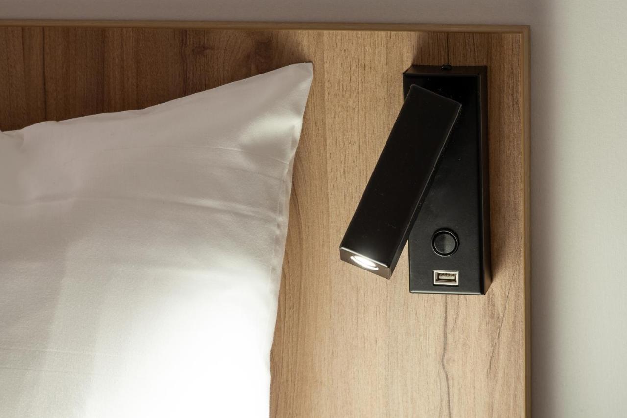 B&B Hotel Geneva Airport Vernier Bagian luar foto