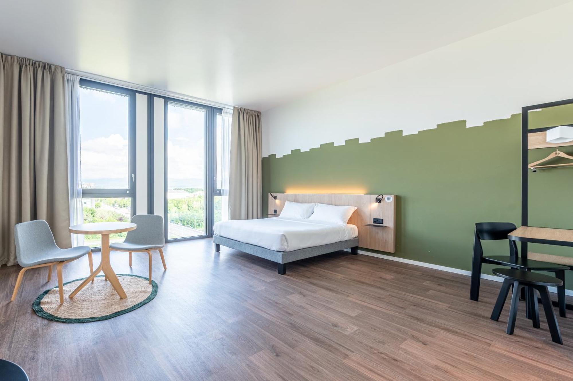 B&B Hotel Geneva Airport Vernier Bagian luar foto